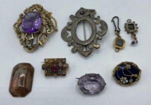 A collection of 19th Century yellow and white metal jewellery to include a blue enamel and seed