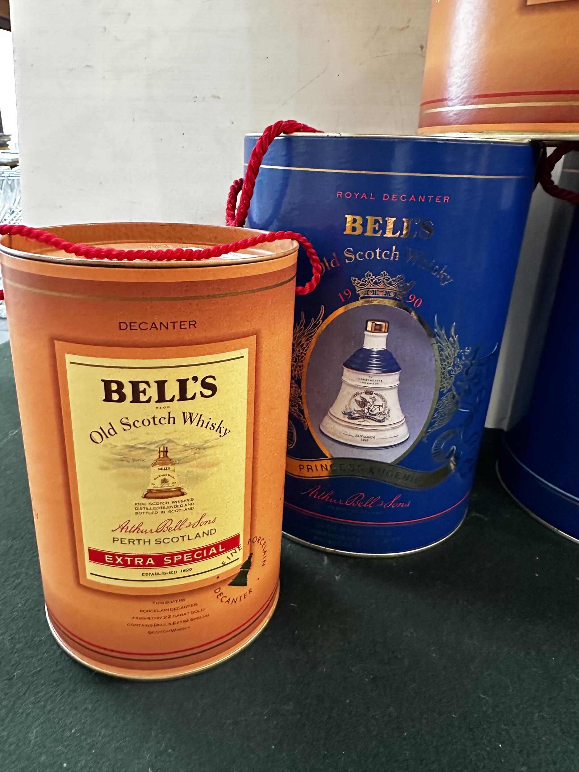 Six bottles of Bells Scotch Whiskey to include four bottle of Royal Decanter Old Scotch Whiskey ( - Image 6 of 6