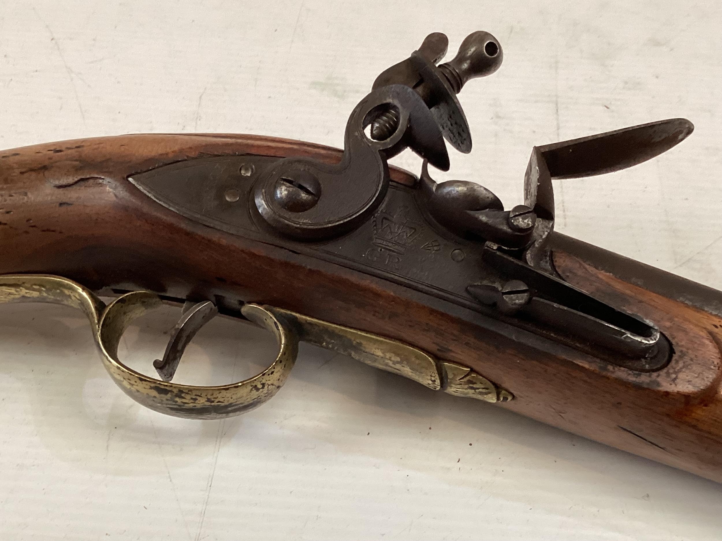A flintlock pistol Stamped 'Tower' GR Cypher with Crown and broad arrow stamp. Circa 1800. Tower L - Image 6 of 6