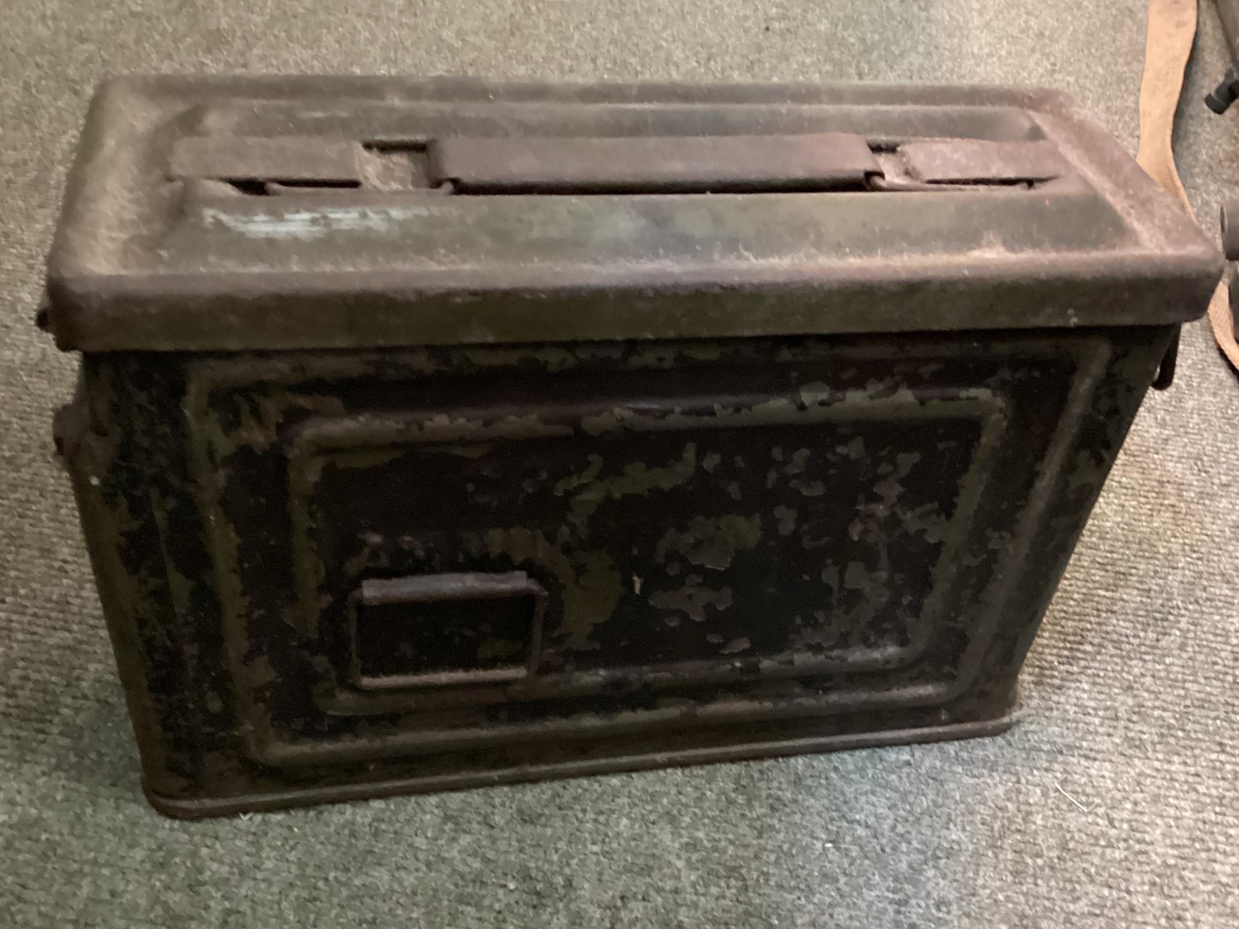 A Military range finder and 2 ammunition boxes - Image 4 of 6