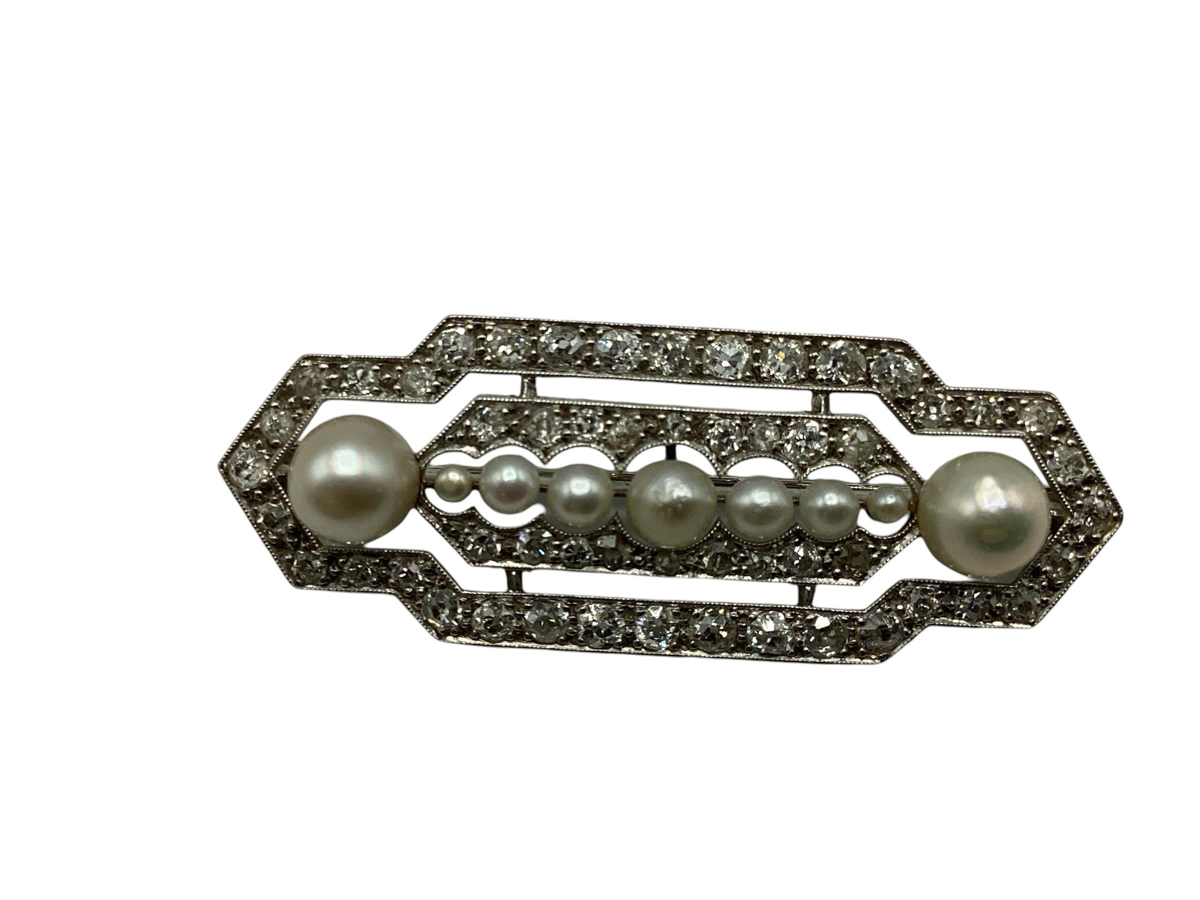 An 18ct white gold and platinum diamond and pearl set brooch. In the art deco style. Line of 6 - Image 4 of 4