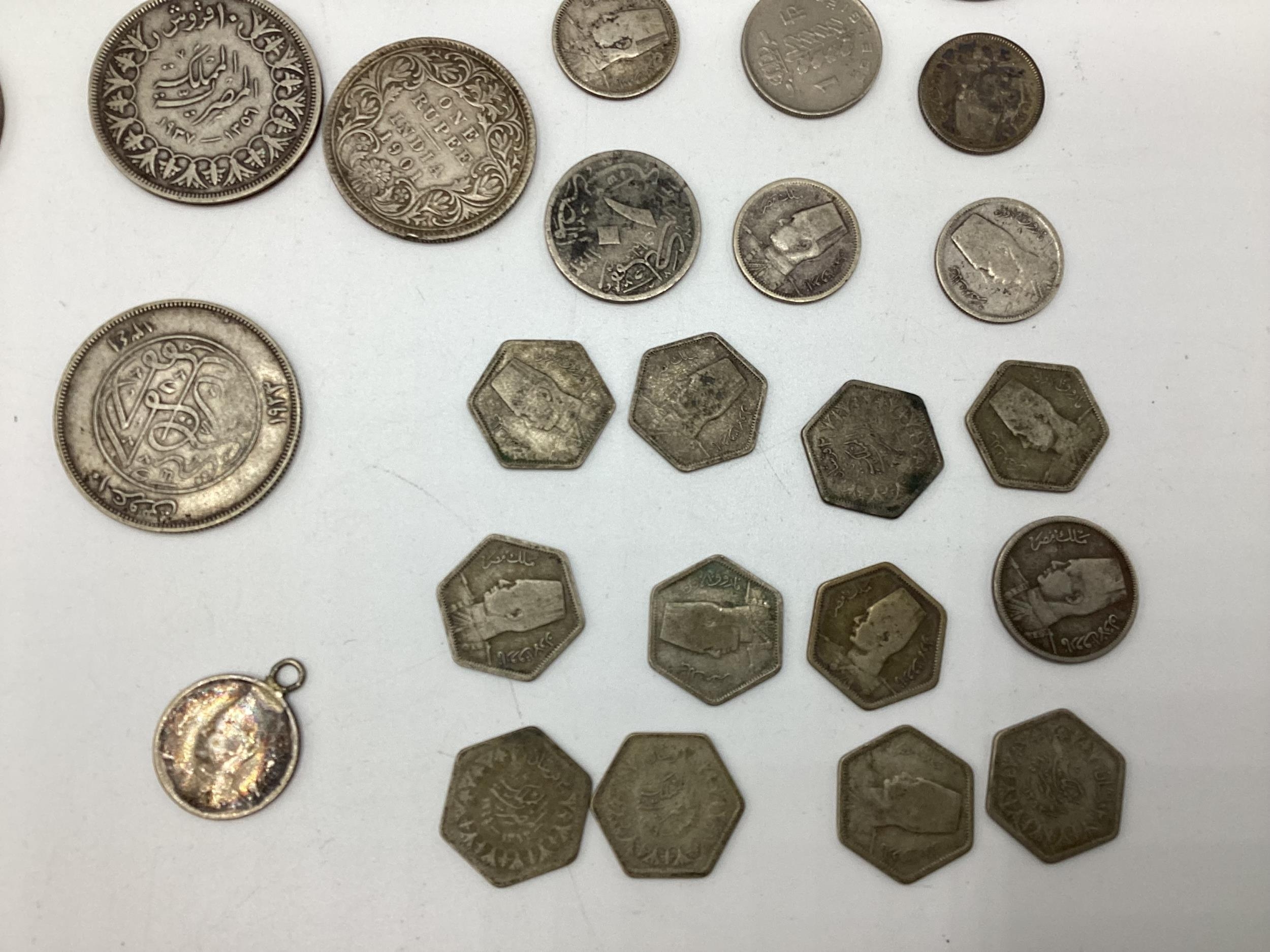 Quantity of 20th century Egyptian coinage. - Image 2 of 3