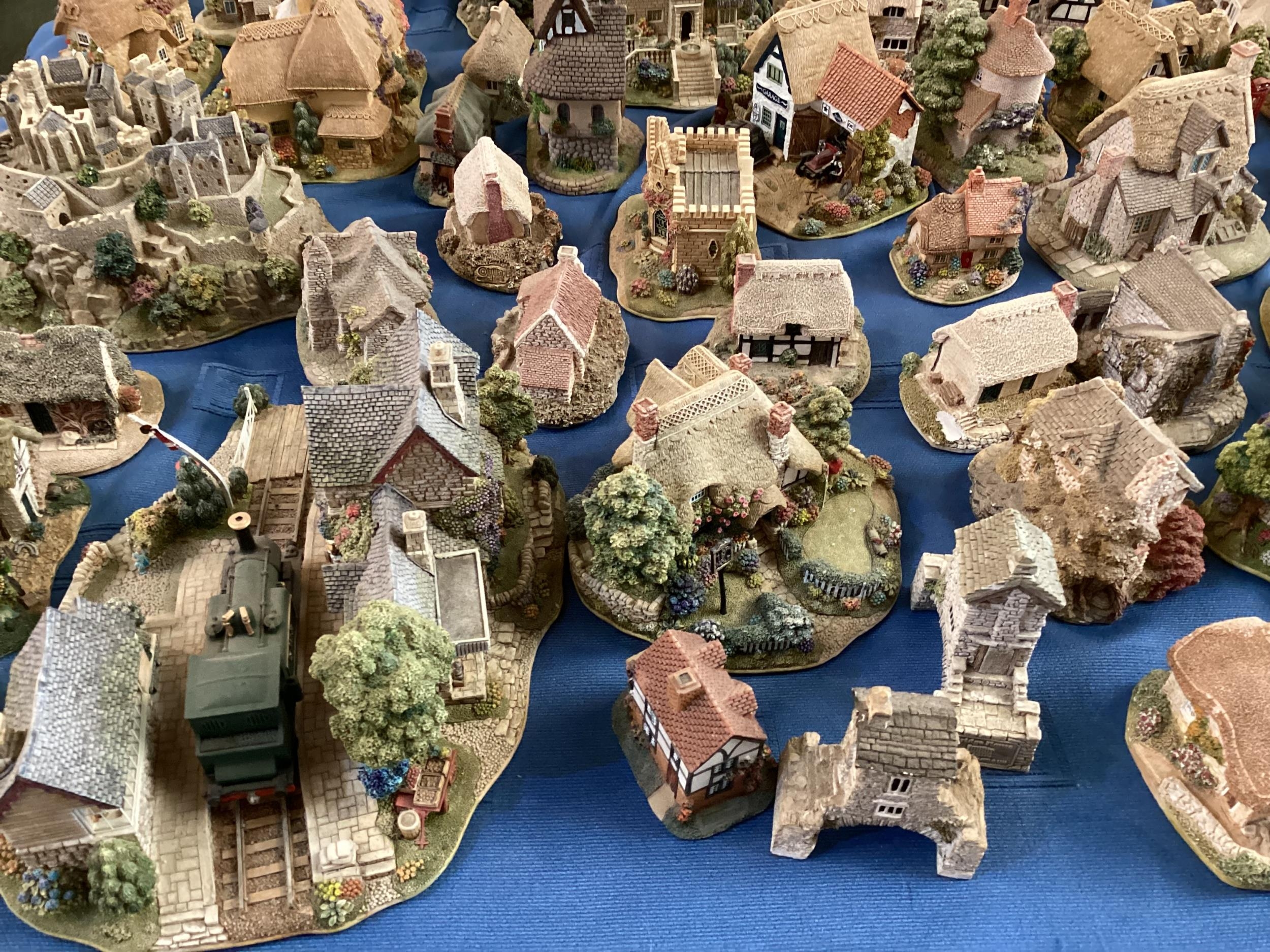 A quantity of Lilliput Lane, see all images - Image 4 of 13