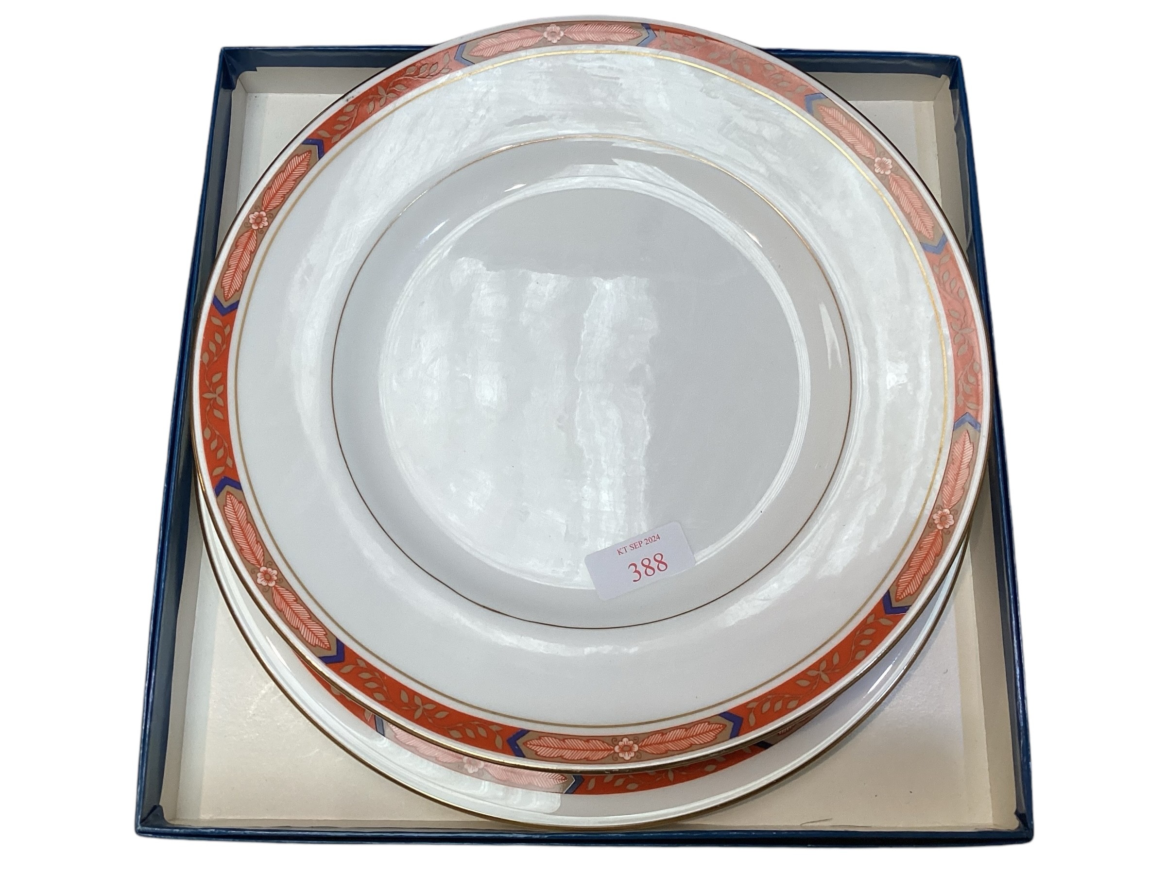 Royal Worcester Beaufort pattern part dinner service. - Image 7 of 8