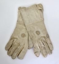 Wicket keeping gauntlets 1880’s. An early example of a pair of white kid leather wicket-keeping