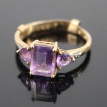 A 9ct gold amethyst set dress ring, 2g, size N