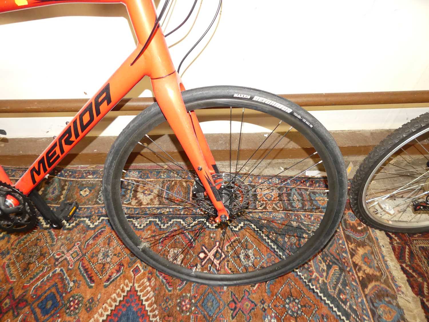 A Merida Speeder road bike Frame is markedDiameter of wheel 68cm.Axle to seat 54cmAxle to axle - Bild 2 aus 4