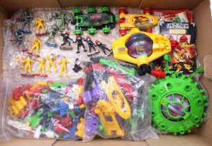 One tray of Britains plastic Space Series to include various vehicles, figures and accessories, 150+