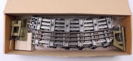 Sixteen pieces large radius Lionel 3-rail track forming a complete circle, very clean and