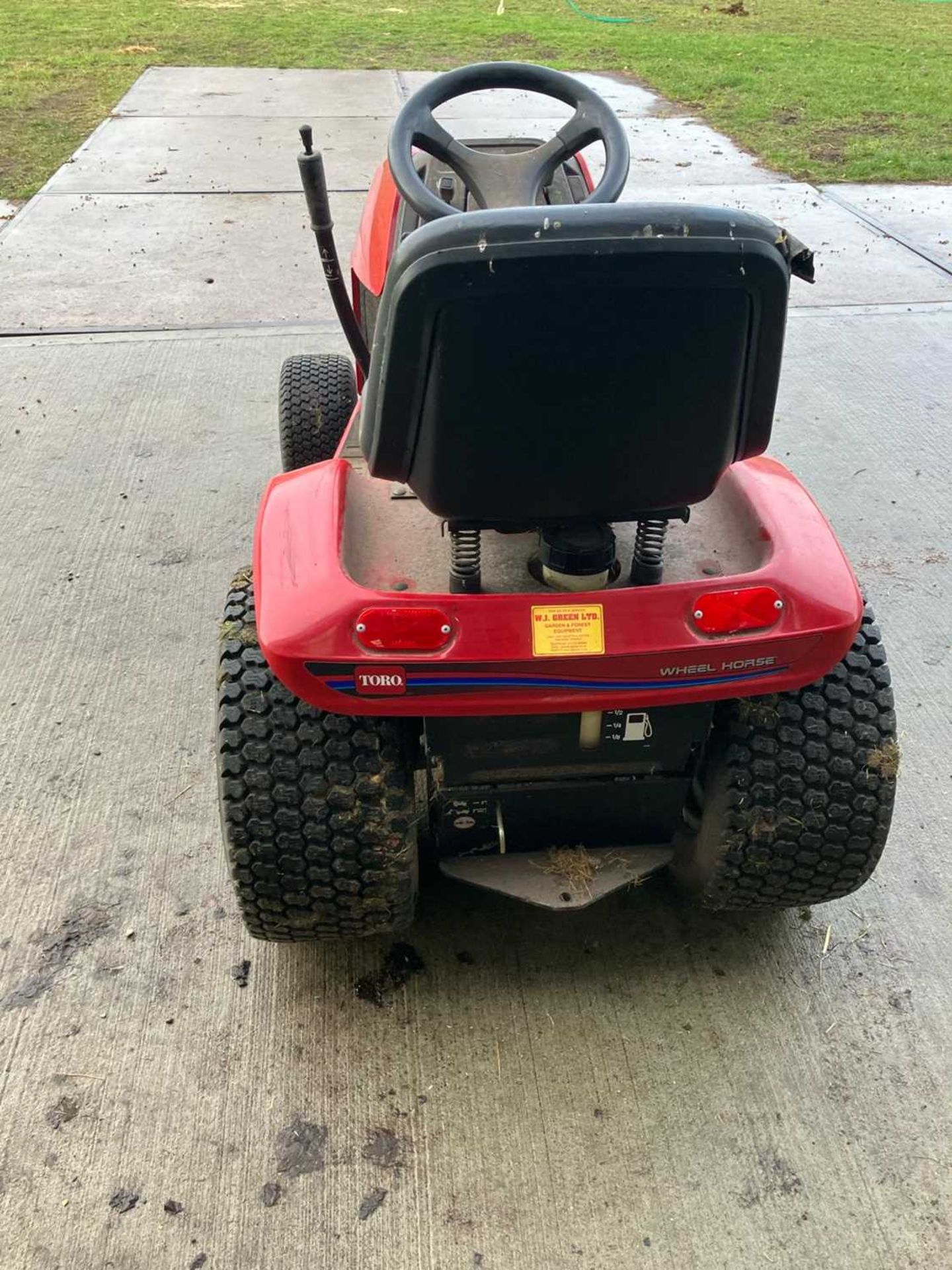 Toro Wheel Horse Mower (low hours) runs and cuts well, mulcher deck (No VAT) (Located in Brandon) ( - Image 3 of 12