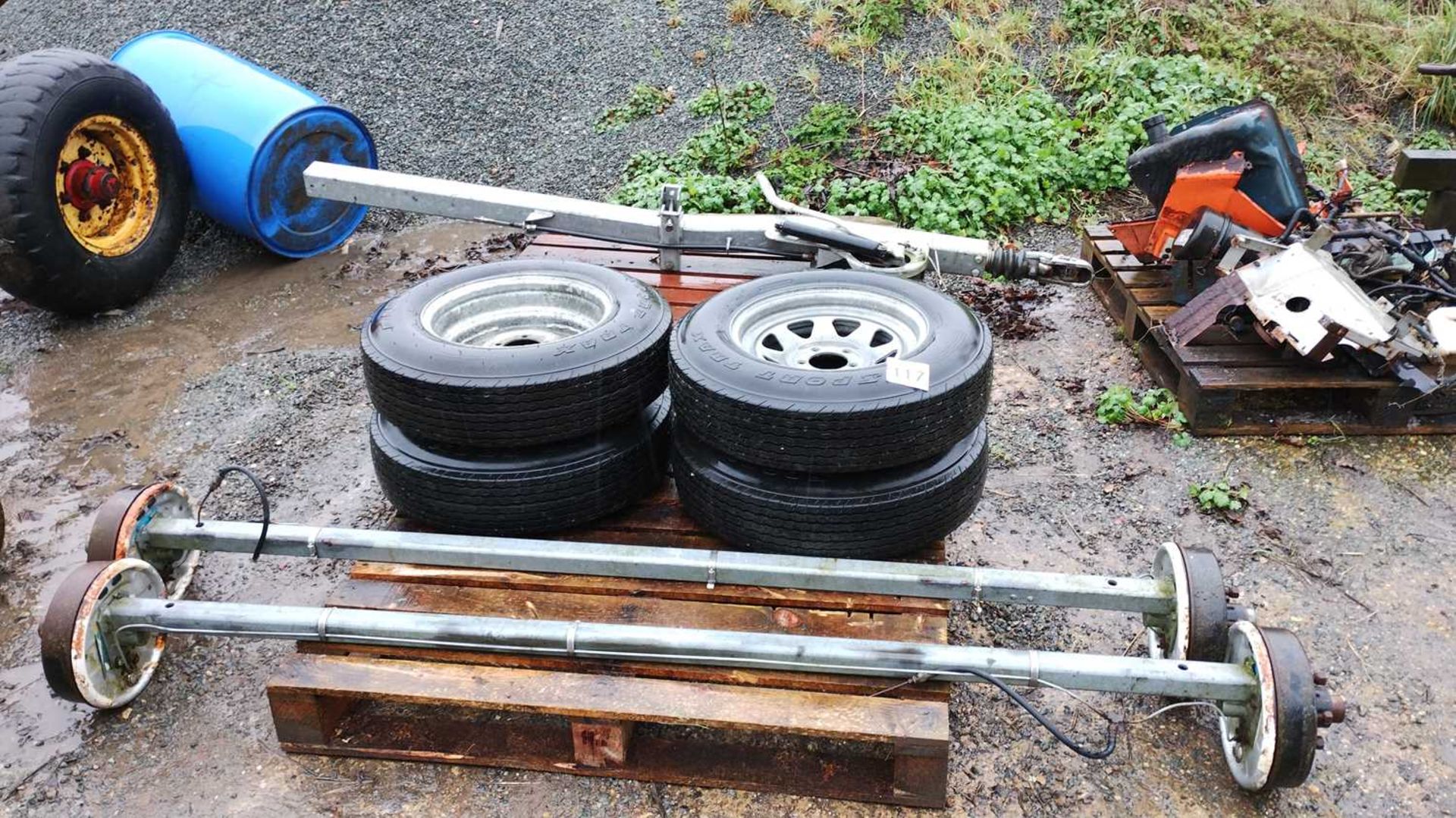 2 Axles and Wheels (Located in Buxhall) (No VAT) - Bild 4 aus 4