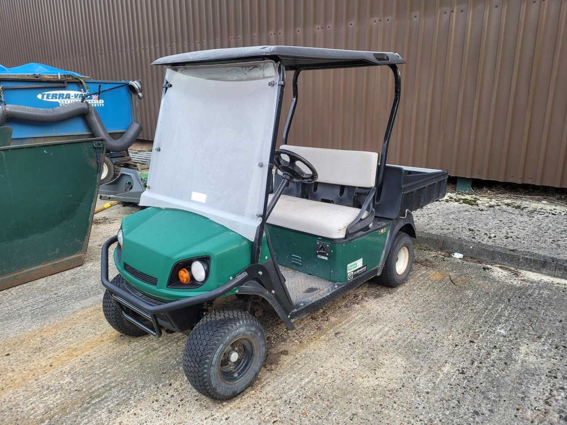 Cushman Hauler 800E Golf Buggy. (Year 2017). Comes with mains charger. (Located in Euston, Thetford) - Bild 2 aus 5