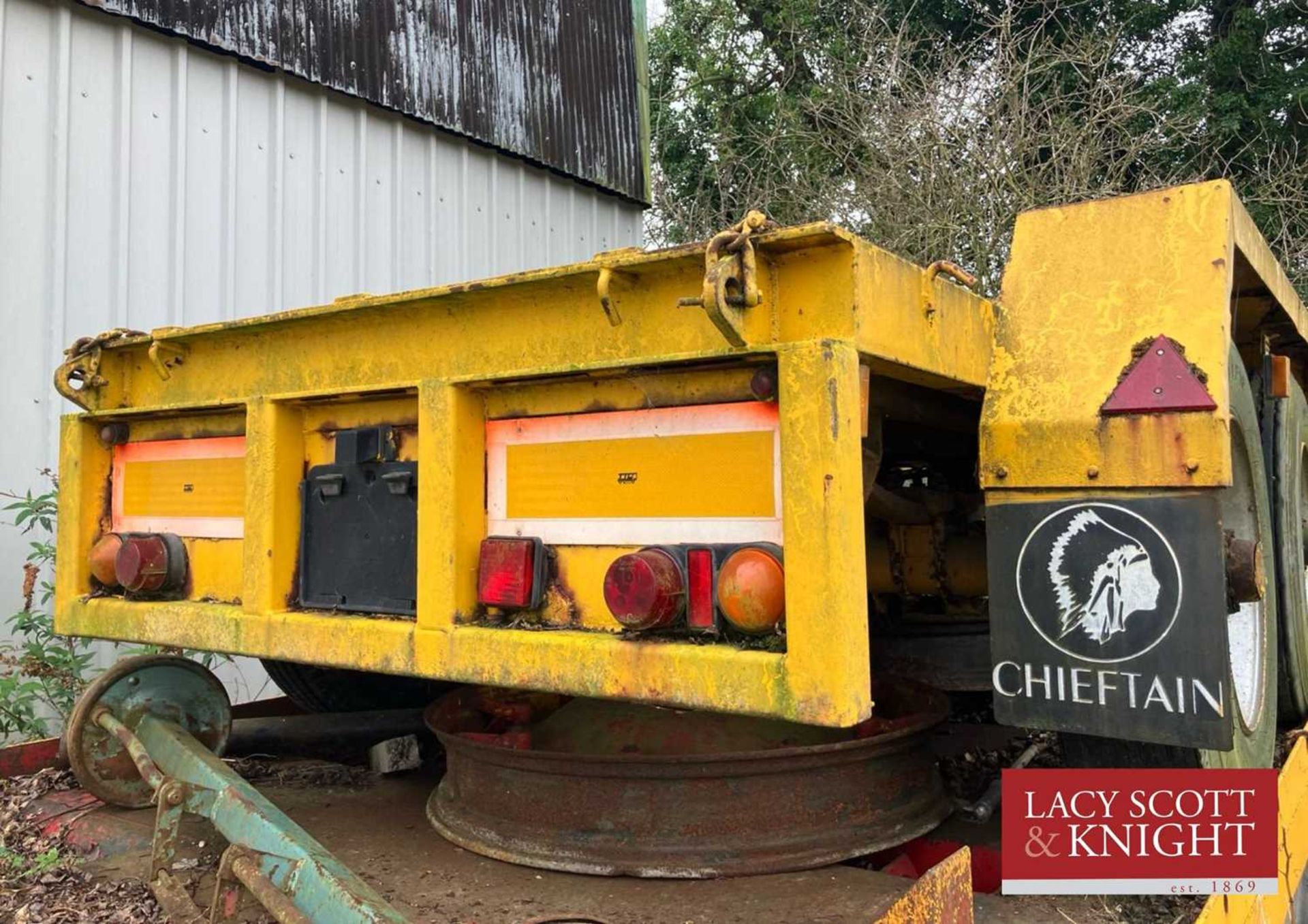 Chieftain Single Skip Trailer, little use, new from 2004 (Located in Ingham) (VAT)