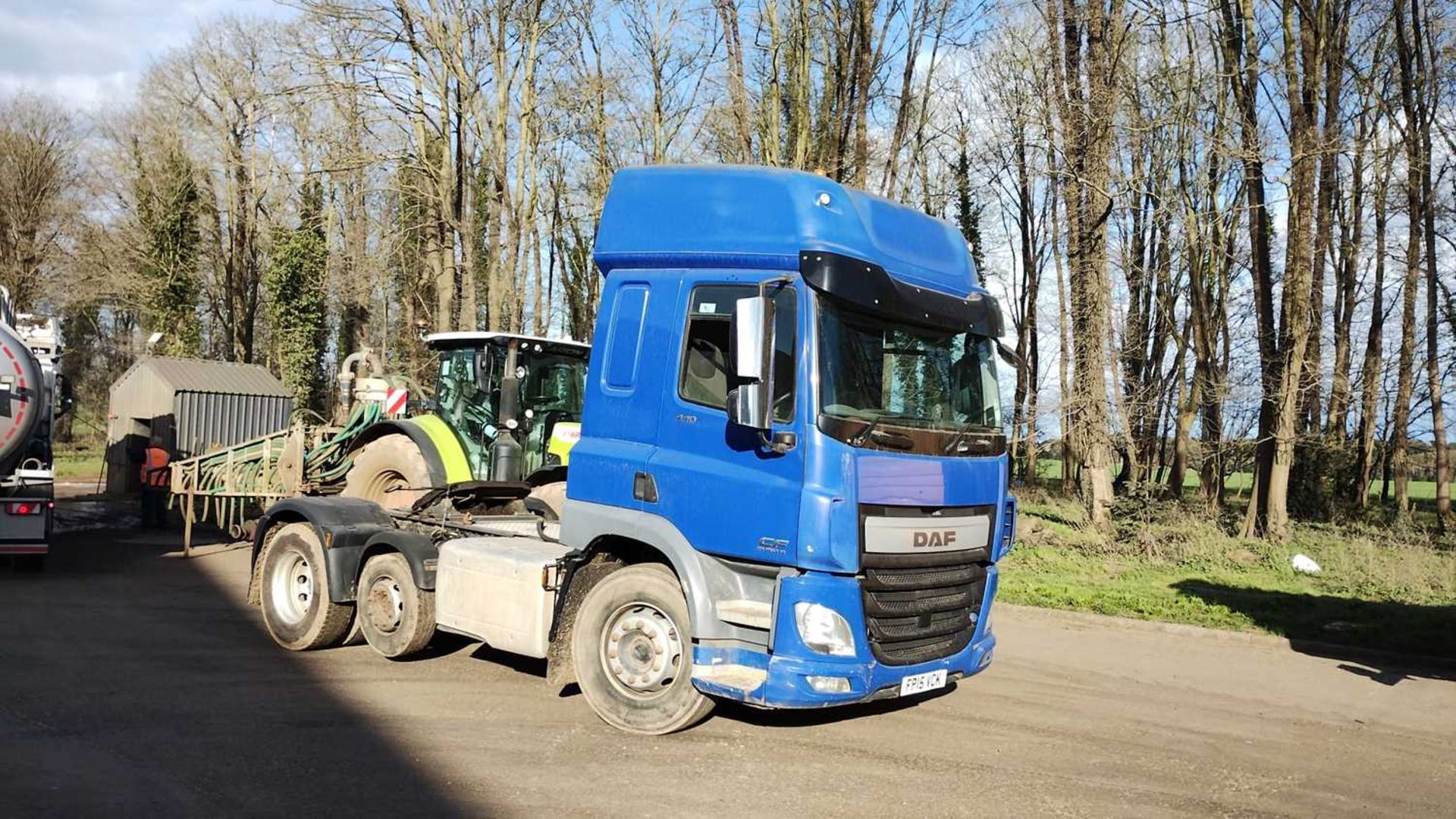 DAF CF 440 Tractor Unit - Complete with Hydraulic Tipping Gear. 429,319 km (Located in Ingham) (