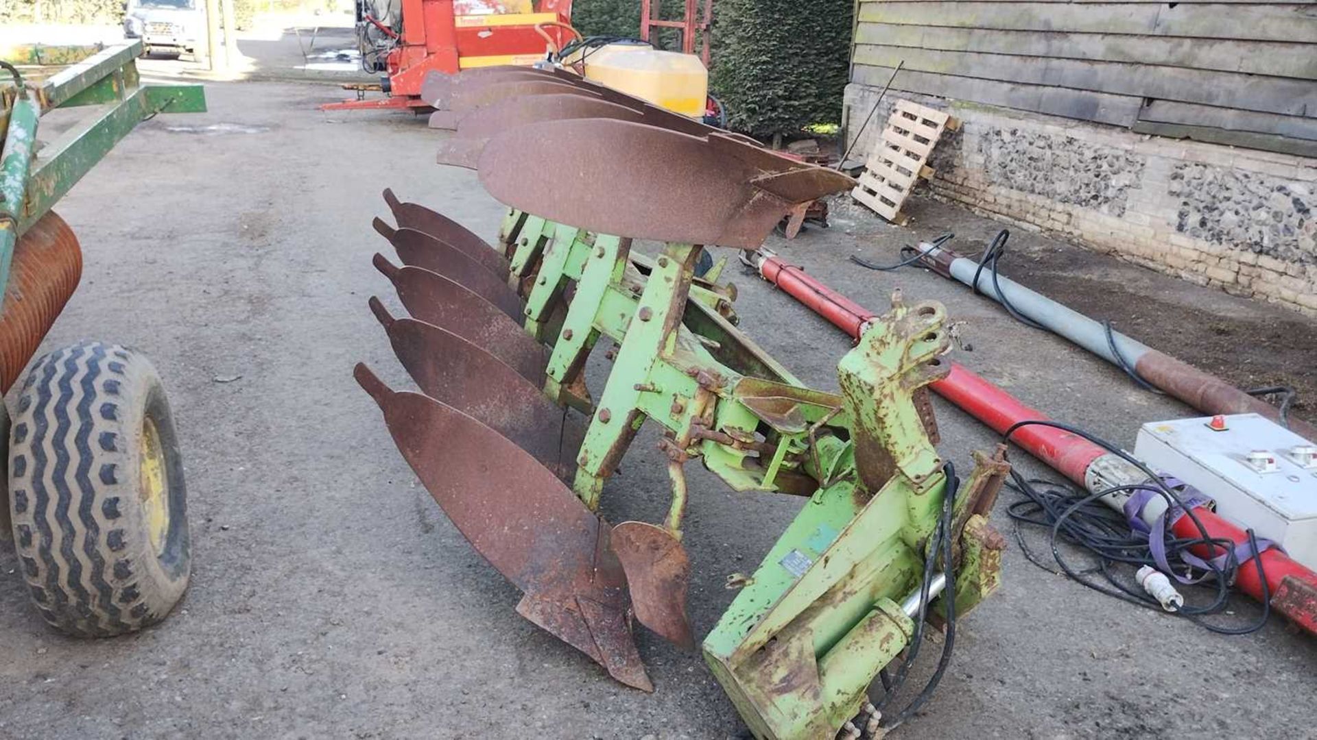 Dowdeswell Five Furrow Used Plough (Located in Ingham) (VAT)
