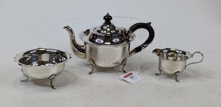 A Victorian silver three-piece bachelors tea set, comprising teapot, sugar bowl and cream jug,