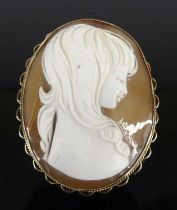 A Victorian style carved shell cameo brooch, in 9ct gold mount, 5.2 x 4cm