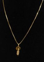 A Vieri continental 18ct gold fine box link neck chain with 18ct gold key pendant, 6.1g, chain
