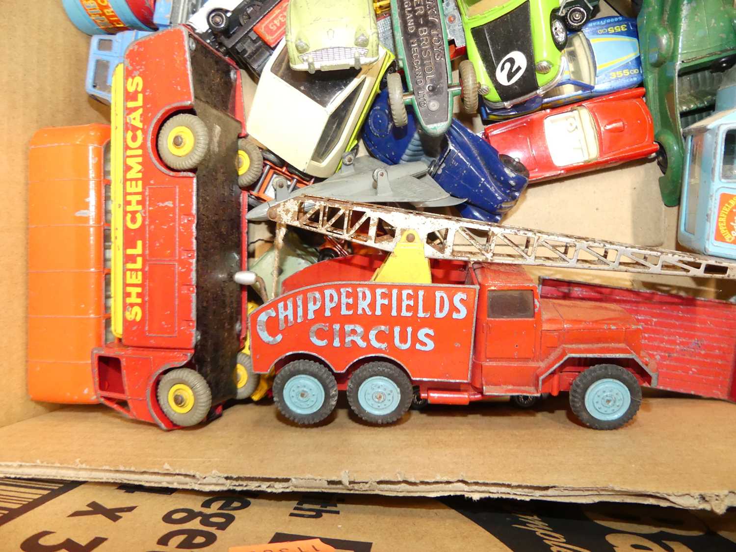 A quantity of loose models to include Corgi Triumph, Dinky Ford Zephyr etc - Image 2 of 3
