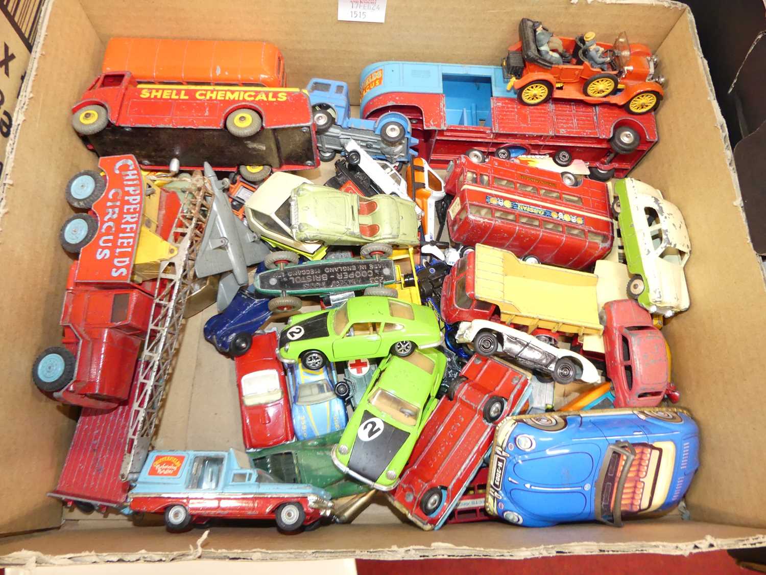 A quantity of loose models to include Corgi Triumph, Dinky Ford Zephyr etc