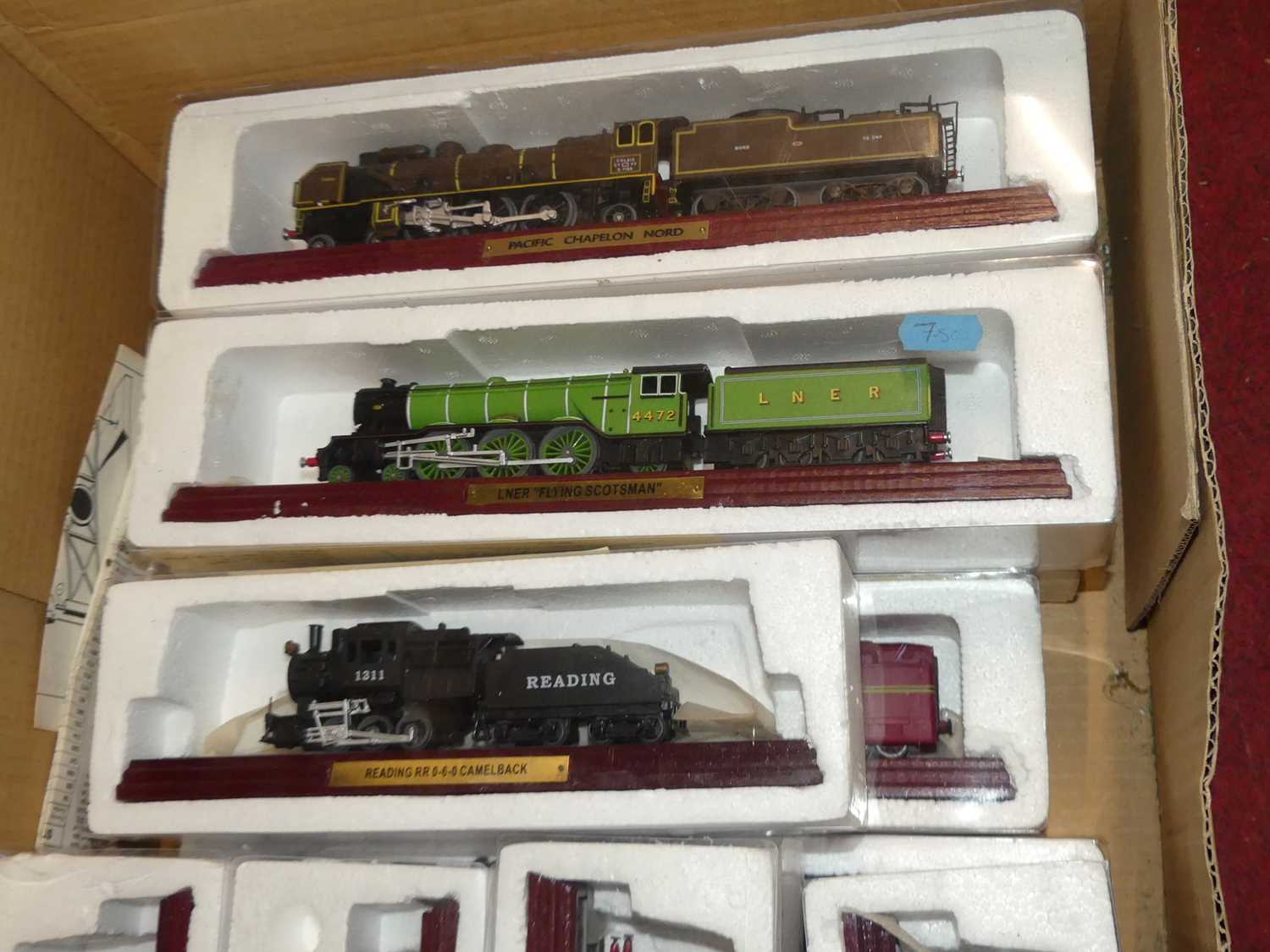 A quantity of collectable locomotive models, to include LNER Flying Scotsman, King Class GWR and - Image 3 of 3