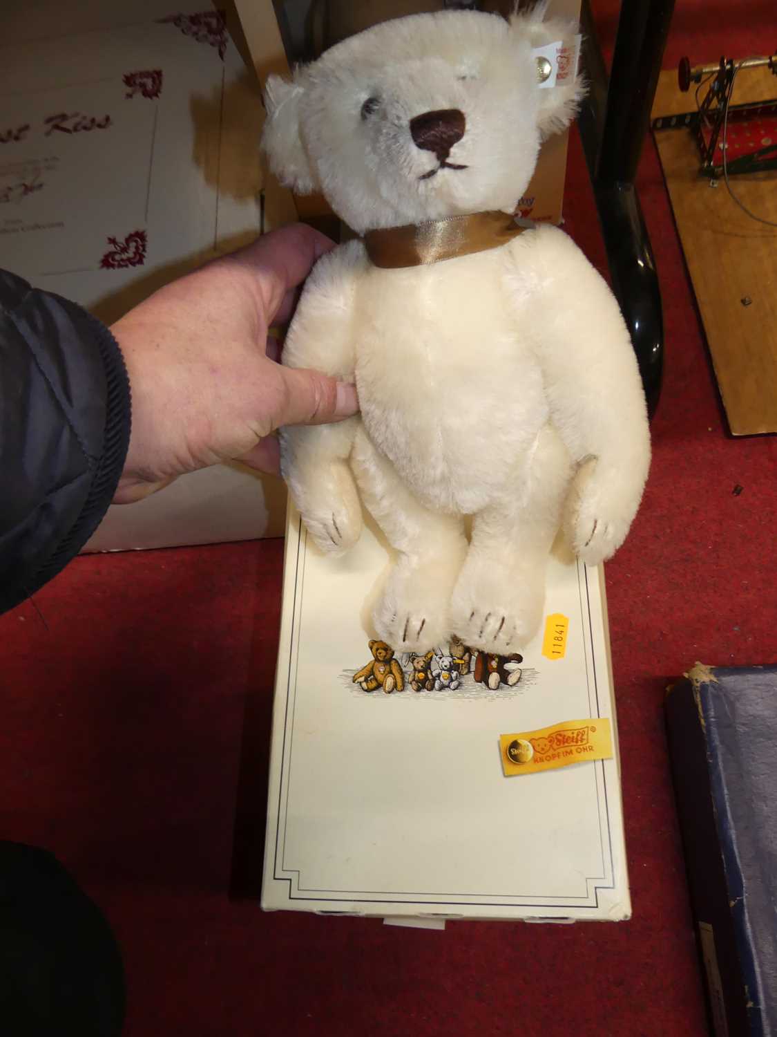 A large quantity of plush toys to include boxed Steiff teddy bear, mixed modern issue bears, Beany - Image 2 of 8