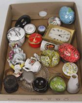 Mixed lot to include modern enamel snuff boxes, crested cabinet china, bedside alarm clock, etc