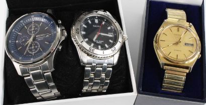 A gent's Seiko 5 Sports gilt metal cased automatic wristwatch; together with two modern Seiko gent's