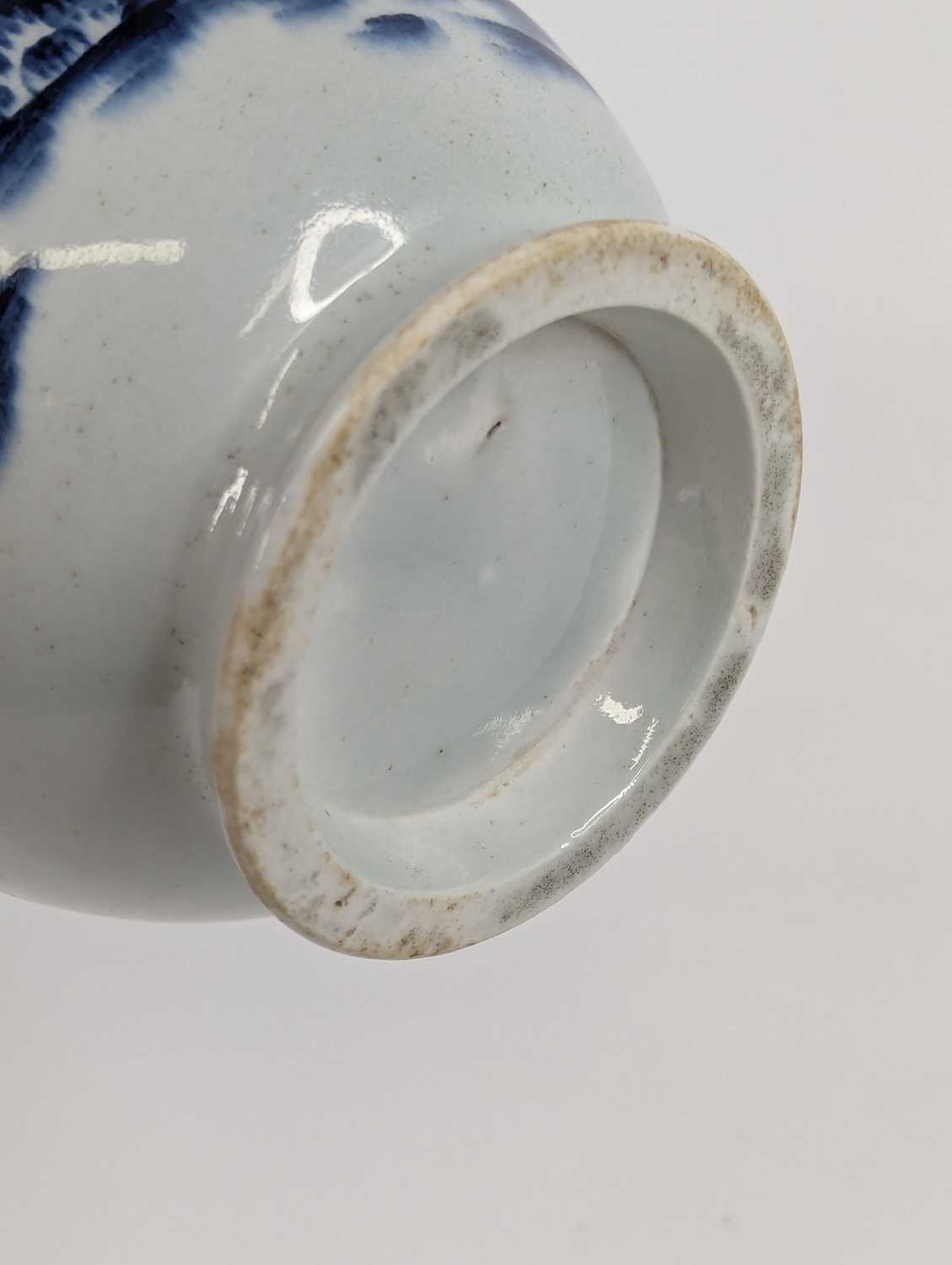 A Lowestoft porcelain milk jug, circa 1780, decorated with a Chinese pagoda landscape, h.17.5cm - Image 5 of 17