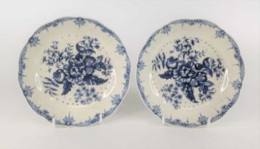 A pair of Worcester porcelain cress dishes, circa 1775, each transfer decorated in the pinecone