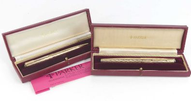 A cased Parker 61 Presidential 9ct gold fountain pen and matching ballpoint pen, each having pearl-