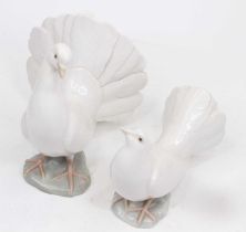 Two Lladro porcelain models of turtle-doves, the largest h.20cm