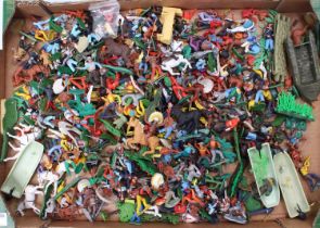 One tray containing 250+ various Britains 1960s Swoppets and similar plastic figures to include