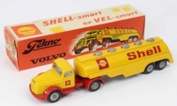 Tekno No.434 Volvo Articulated Petrol Tanker "Shell", yellow and red, bare metal filler caps, cast