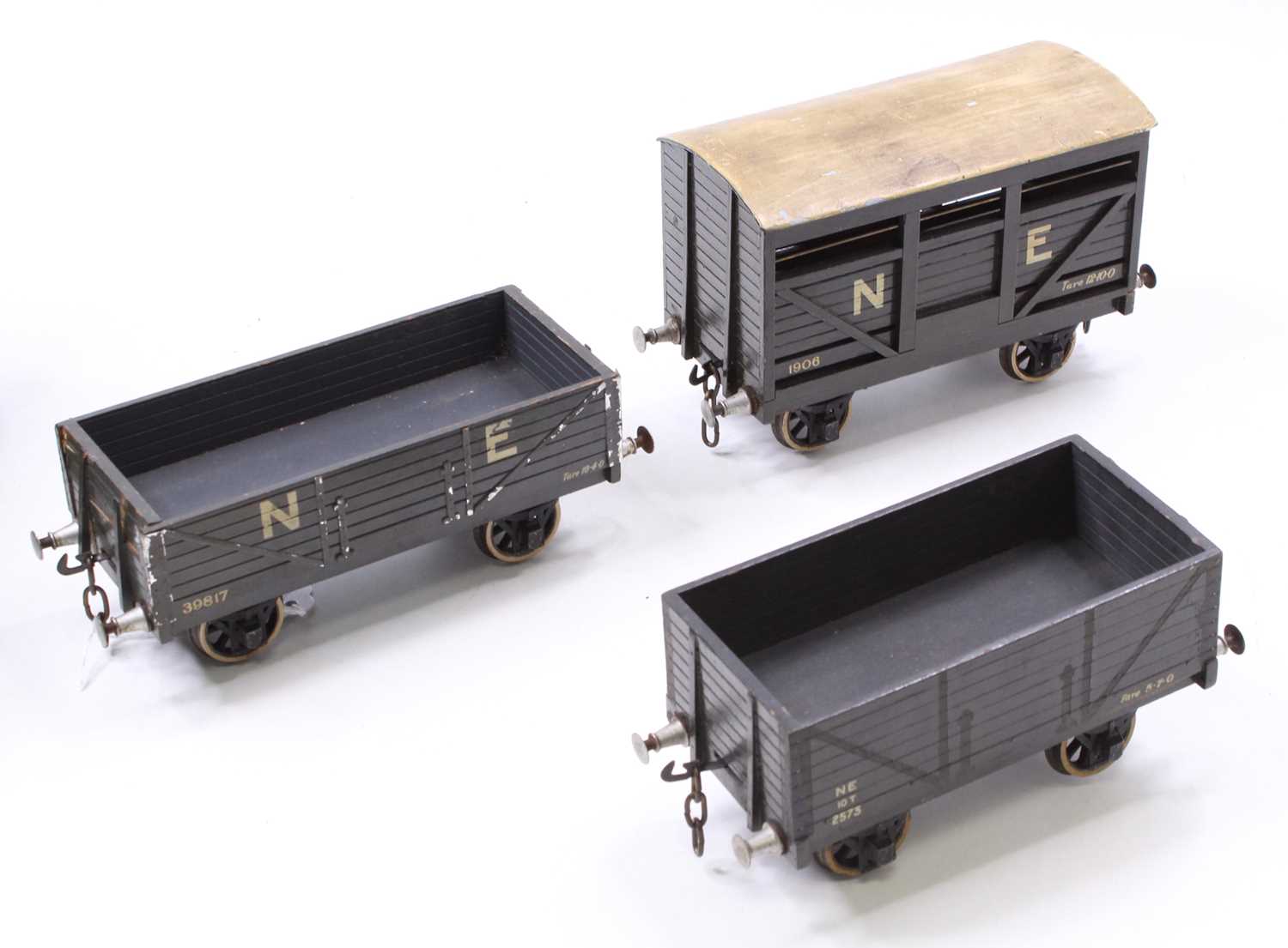 Three Gauge 1 wooden goods wagons NE: 8-plank 10 ton open, dark grey; cattle running no.1906 grey;