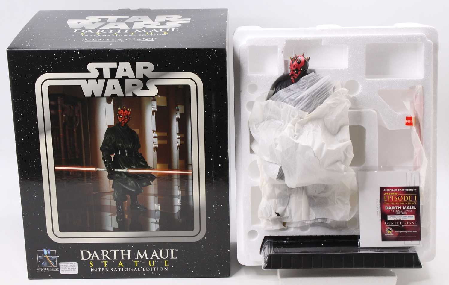 A Gentle Giant Ltd No. 5637-1 International Edition 1/6 scale collectable Star Wars Darth Maul