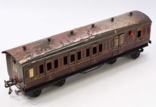 Bassett-Lowke Gauge 1 bogie coach LMS br/3rd maroon. Running no.2783. Slight crazing to paintwork on