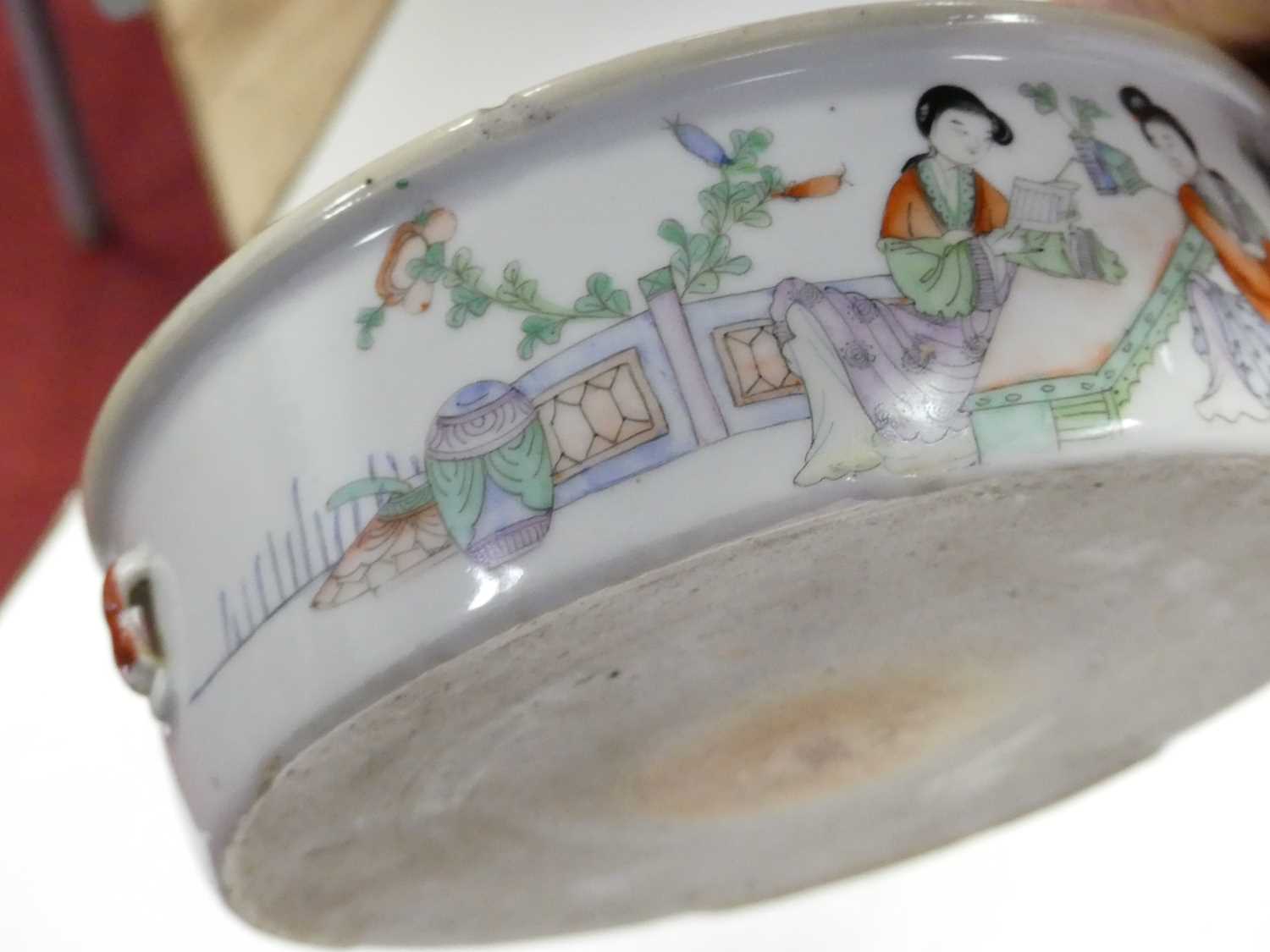 A Chinese republic period porcelain dish, enamel decorated with figures, dia. 22cm, together with - Image 7 of 8