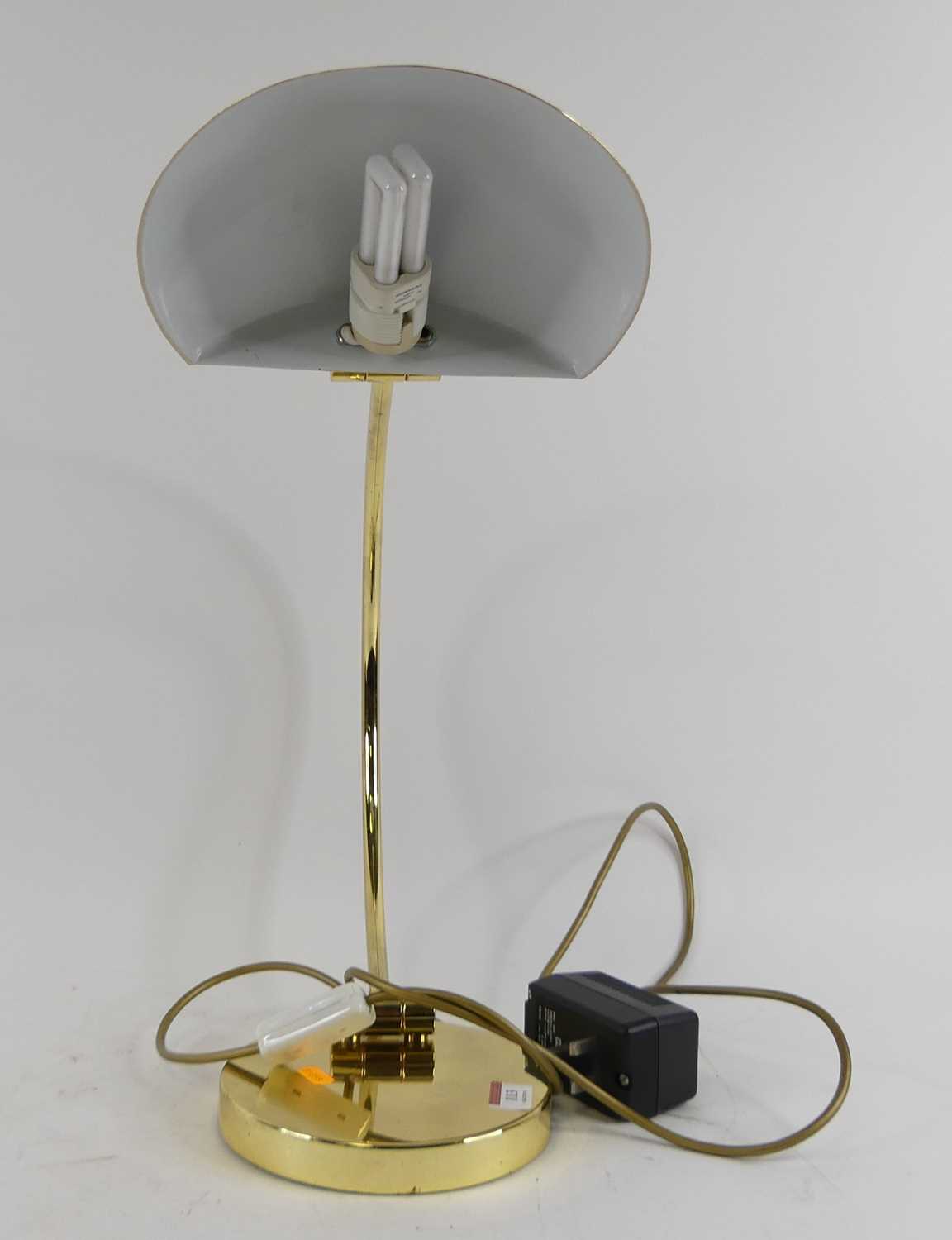 A modern brass adjustable table lamp - Image 2 of 2
