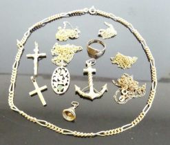 A bag of assorted 9ct gold, to include figaro link necklace, 39cm; two cross pendants; child's