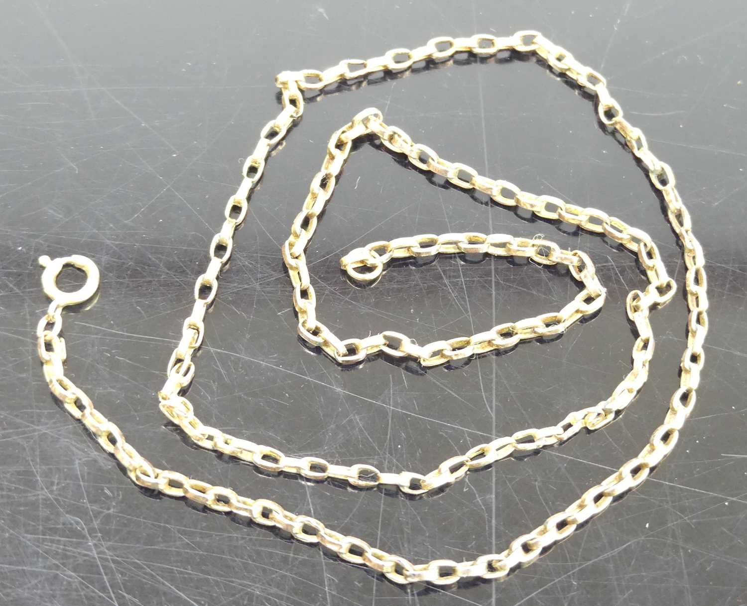 A 9ct gold belcher link necklace, 2.5g, length 45cm