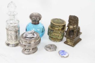 An Elizabeth II silver lidded blue cut glass dressing table scent bottle, Birmingham 2004;
