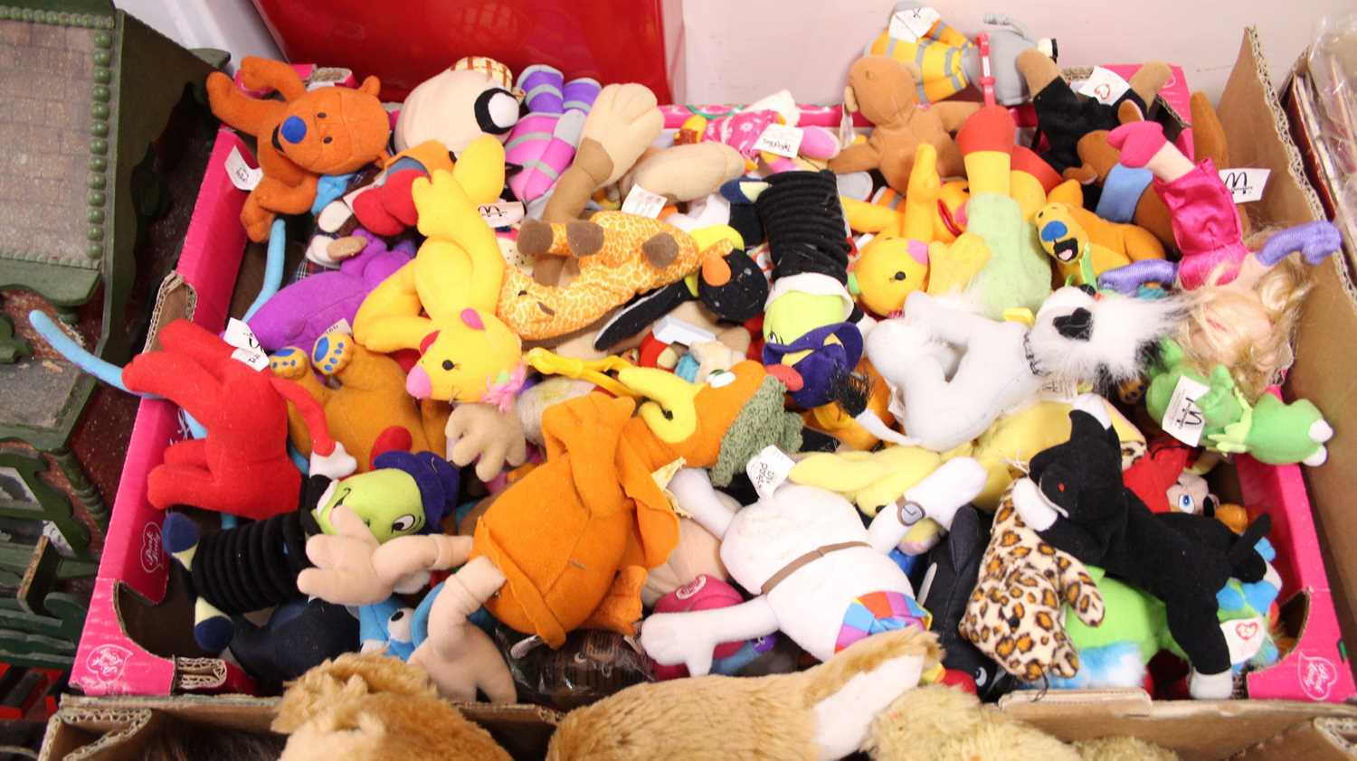 Two boxes containing various plush toys, Beanie Babies and teddy bears - Image 3 of 4