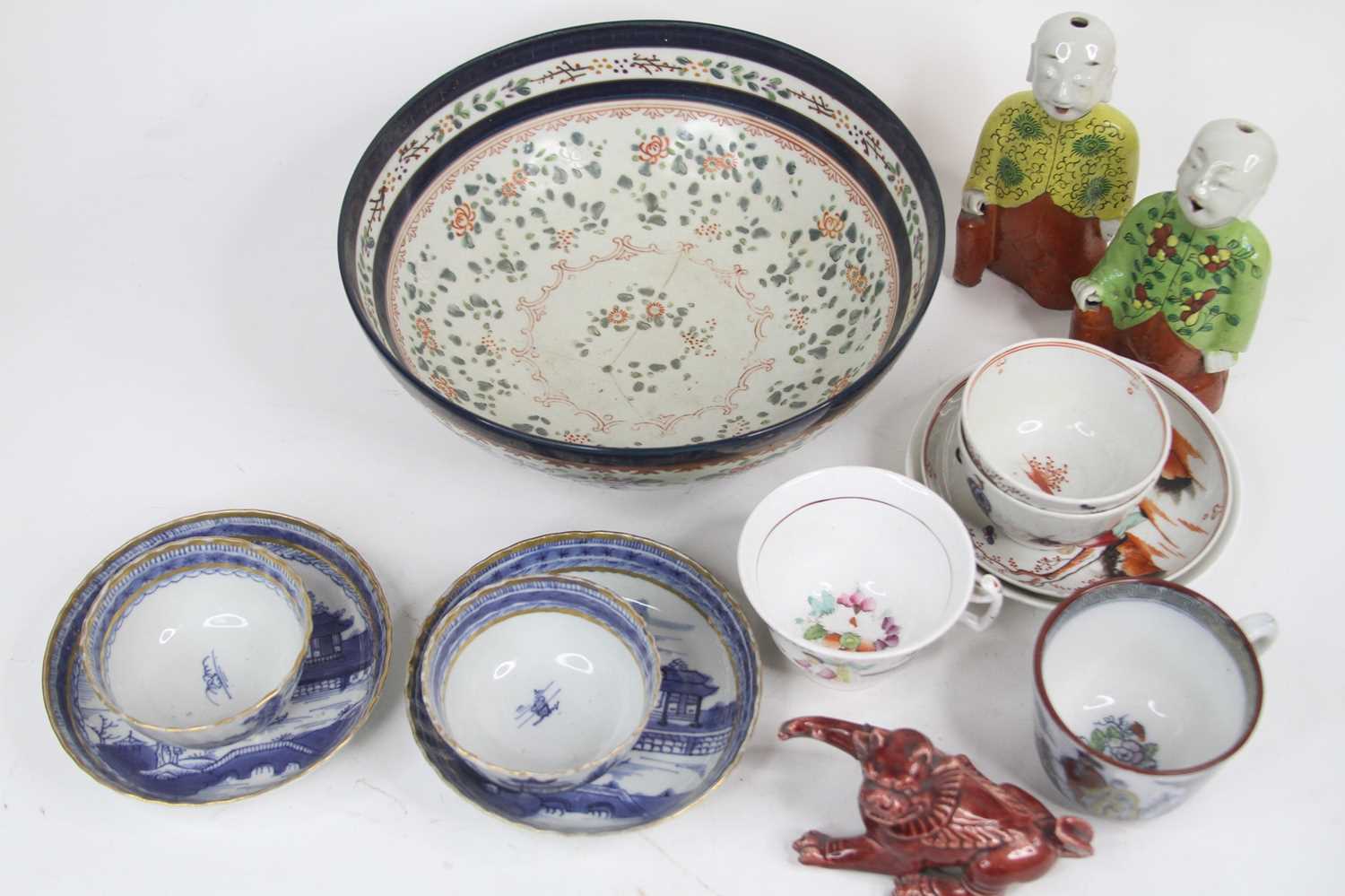 A collection of Asian ceramics, to include blue and white porcelain tea bowls Large bowl is