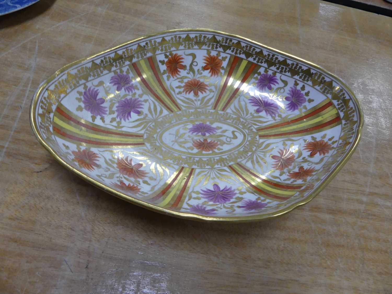 A 19th century pearlware oval dish, decorated with a plantain leaved crowfoot flower, possibly - Image 3 of 10