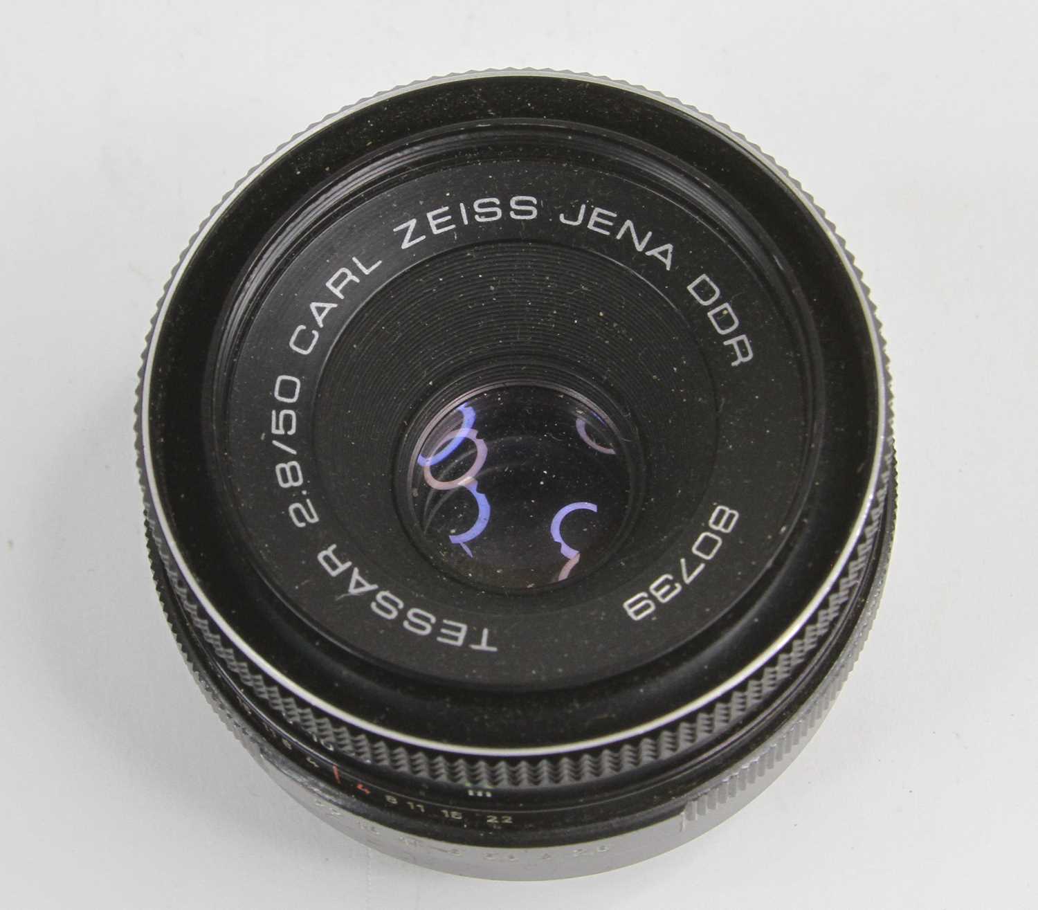 A Karl Zeiss Jena Tessar 2.8/50 camera lens, cased, together with a Japanese Super Harigan PMC 1:2.8 - Image 3 of 3