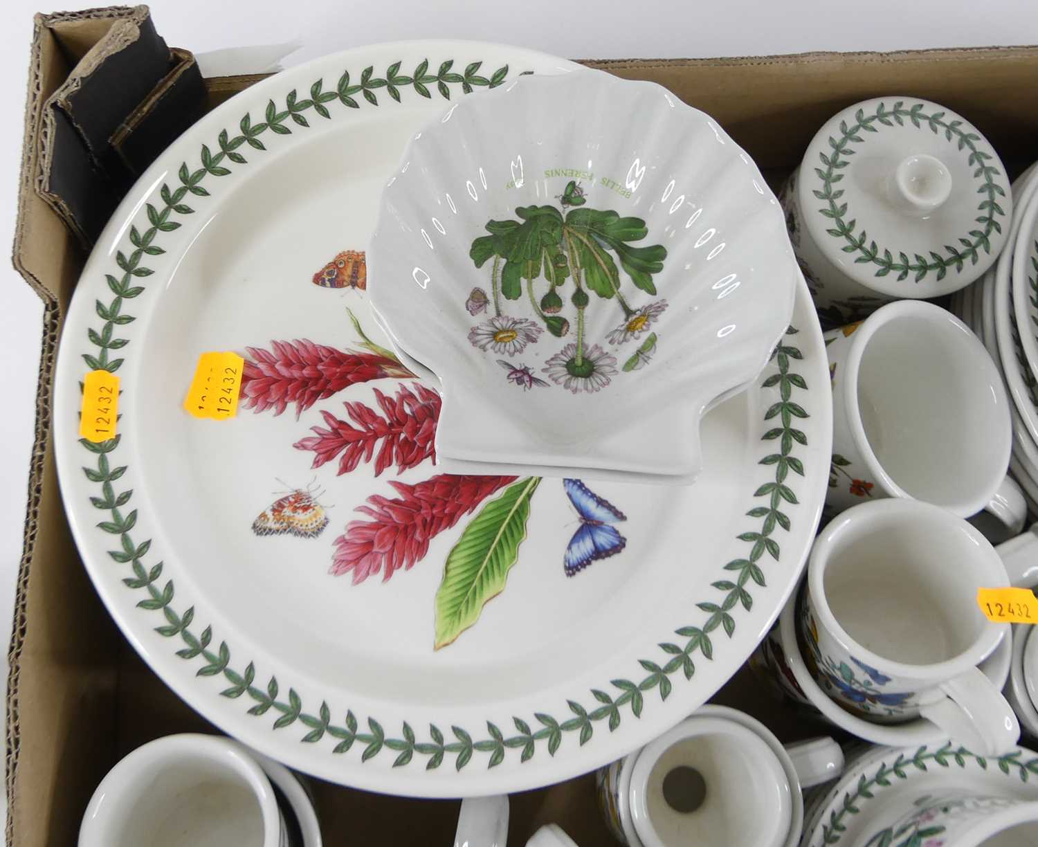 An extensive Portmeirion tea and dinner service in the Botanic Garden pattern Overall condition is - Image 2 of 3