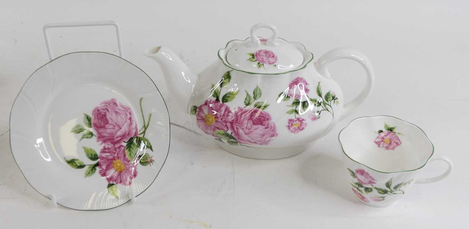 A Rosina Mottisfont Roses pattern floral part tea service - Image 2 of 2