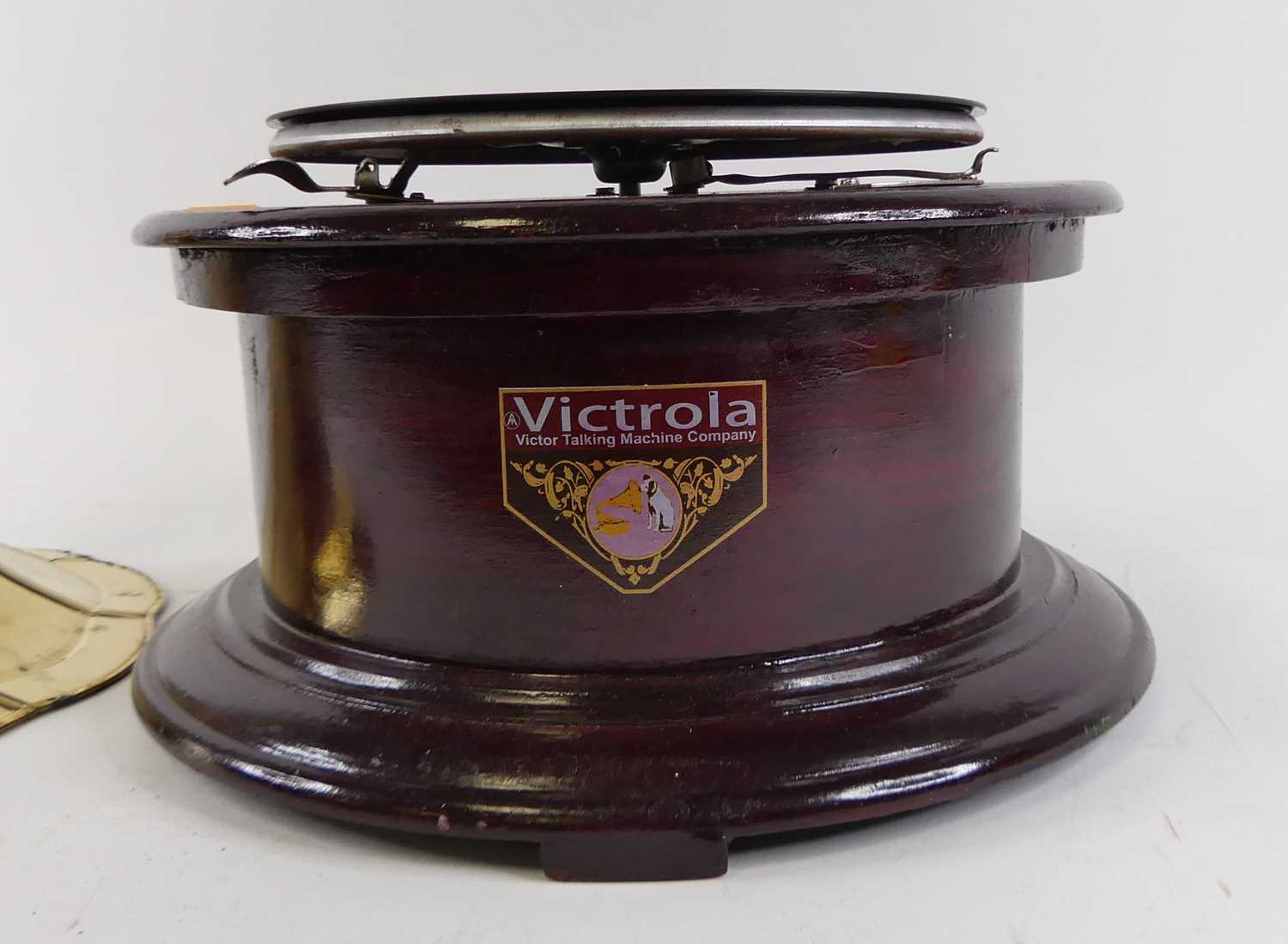 A reproduction Victrola Victor Talking Machine Company gramophone with brass horn Lacks the - Image 2 of 3