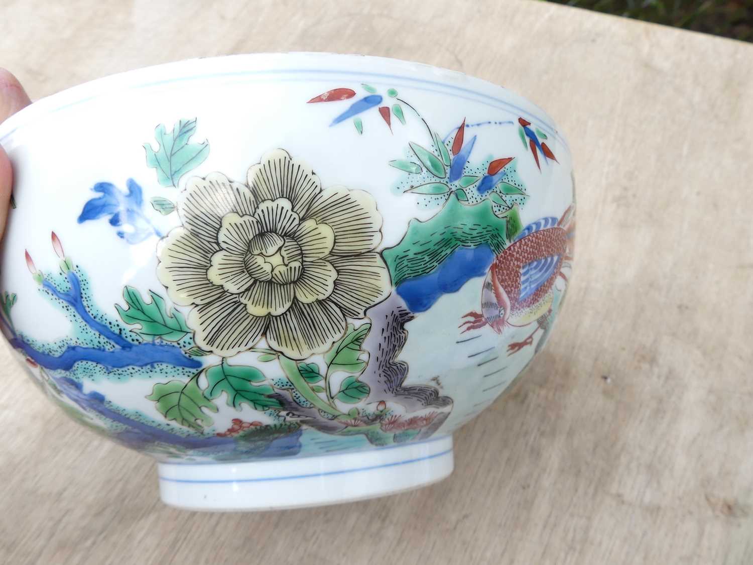A Chinese porcelain bowl, enamel decorated with birds amongst flowers, dia.19cm Some fritting to the - Image 19 of 20